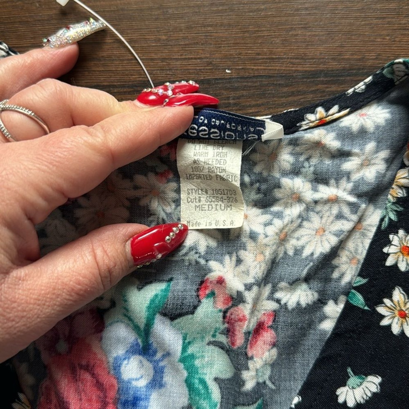 Impressions of California Vintage Floral Button Down Top Medium