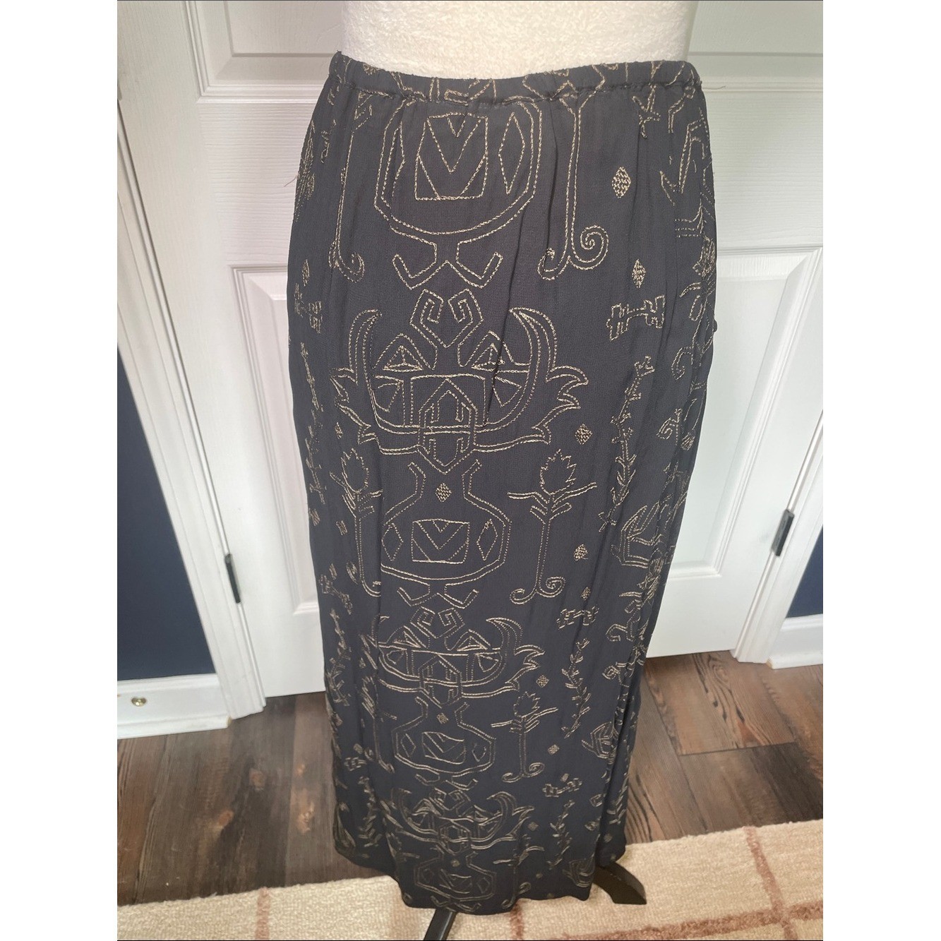 Vintage Chico’s Design Black Maxi Wrap Skirt Gold Embroidered Motif Size Large