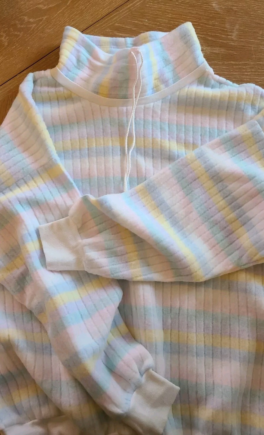 Vintage Woman’s Sweatshirt Electric Knit Co Dead Stock L To XL Fleece Pastel