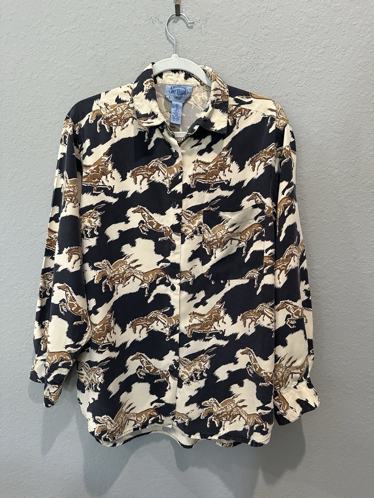 VTG 100% Silk Horse Theme Button Down Shirt Sz M By Cambridge Dry Goods Co