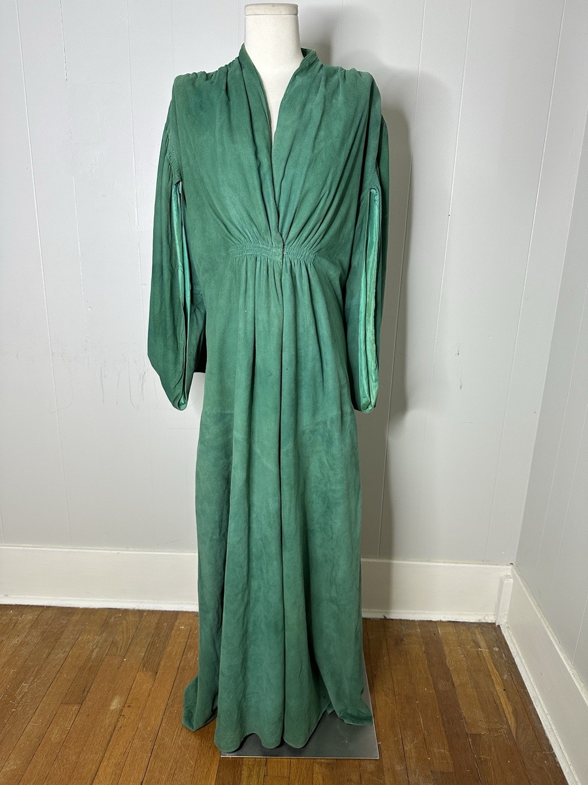 Antique 1930s Genuine Suede Silk Lined Crazy Infinity Sleeve Dress WOW