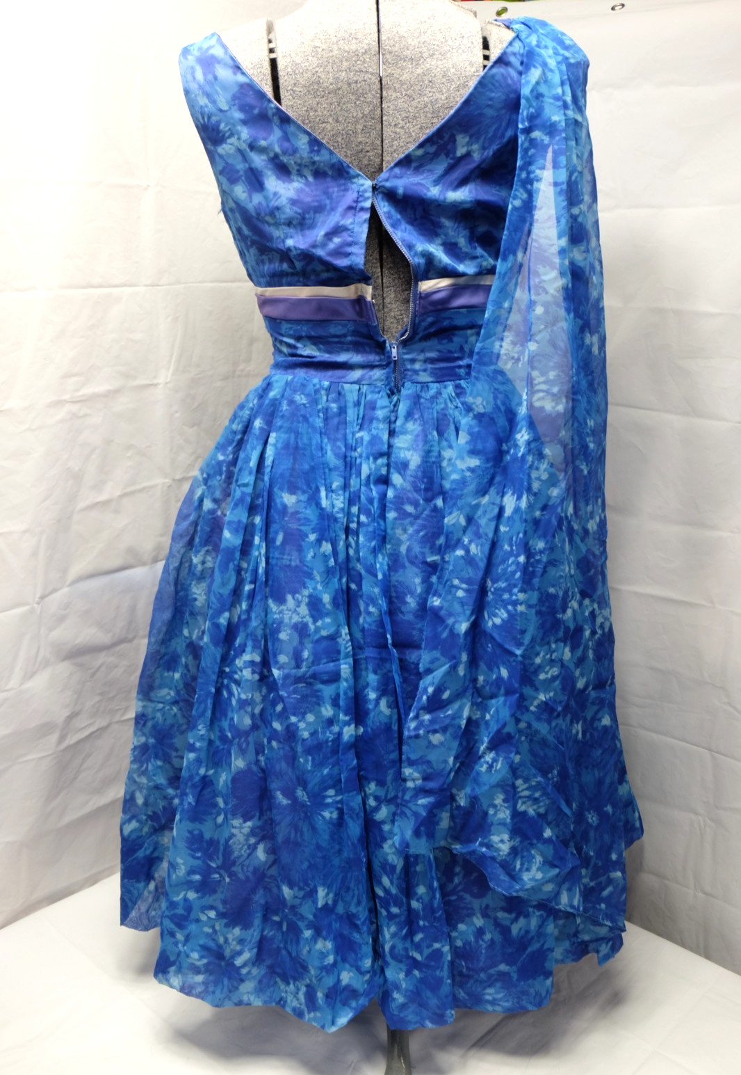 CHIFFON 1960’s A Line Dress Blue Floral Full Skirt w/ Flow Scarf & Satin Belt