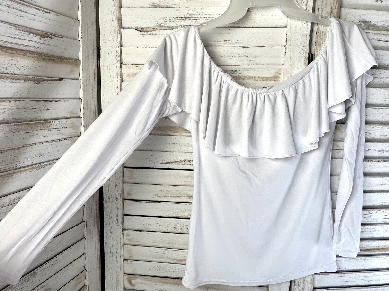 Rendezvous Size 1 Small White Pullover Blouse 3/4 Sleeve Ruffle Viscose romance