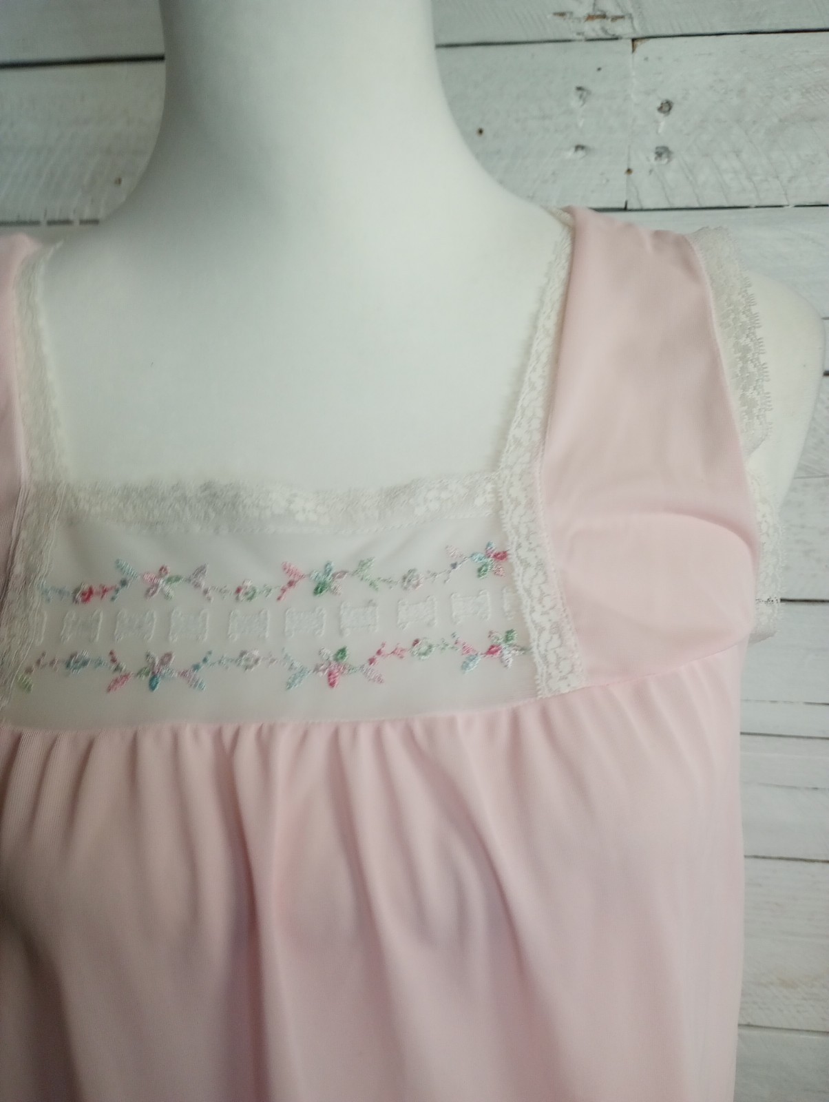 Vintage Stones Wear Pink Nightgown Lace Floral Accent Size Medium