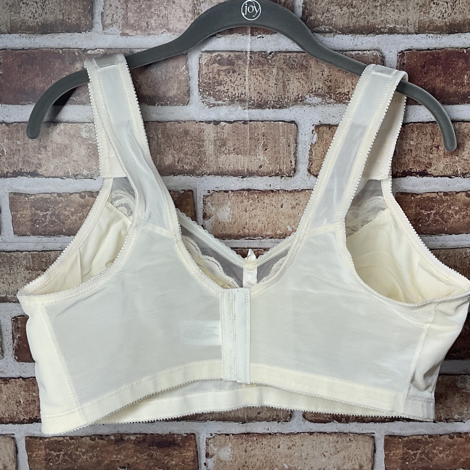 NEW Jodee Surgical Balanced Fit Post Mastectomy Bra IVORY, Style 3401, Size 42D
