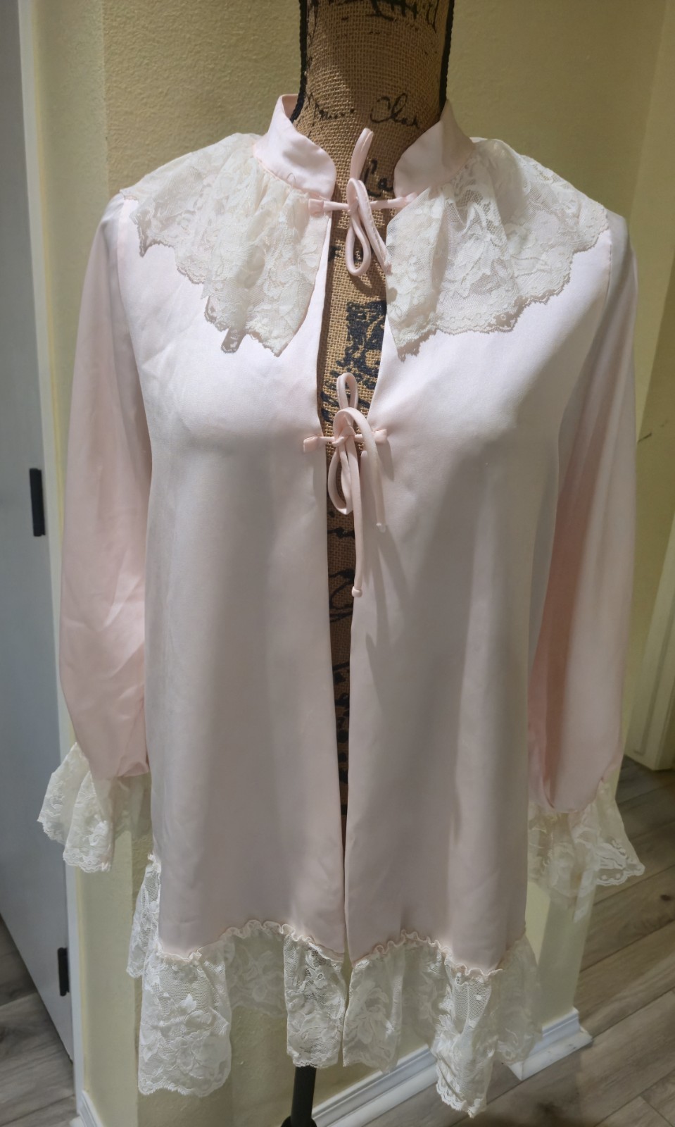 4 Pc Vintage Silky Nightgown Sleep Lingerie Lot Sz Medium