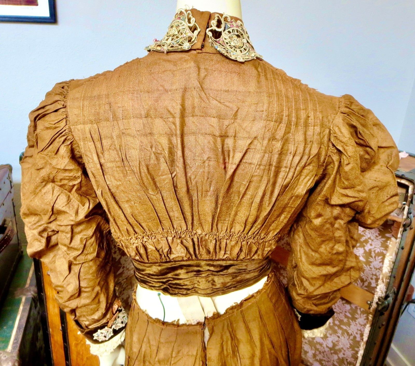 Antique Gibson Girl Brown Silk Two Piece Dress Mutton Sleeves High Neck