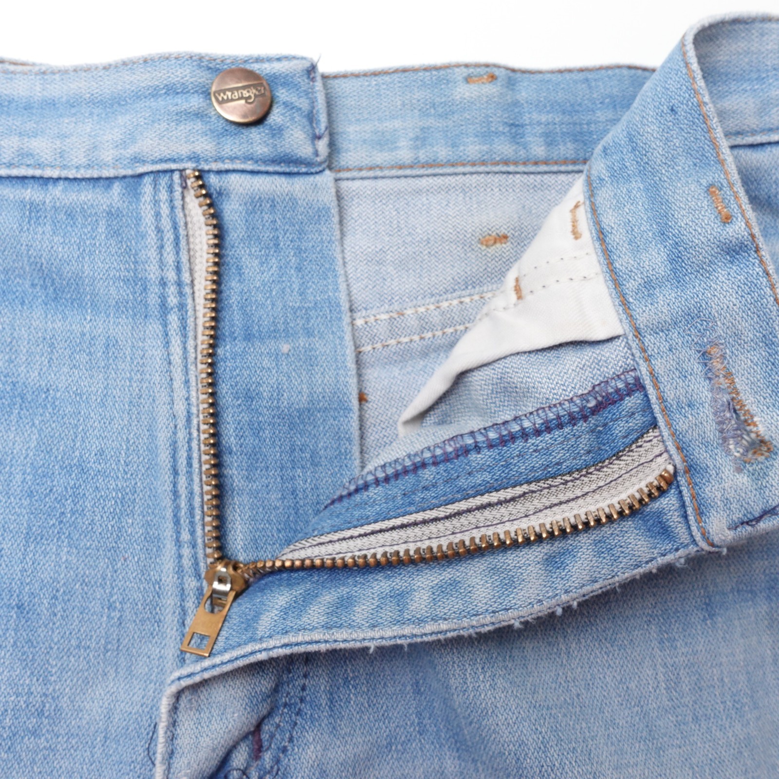 Vintage 70s Wrangler No Fault Denim Jean Shorts Made in USA Size 30 4″ Inseam