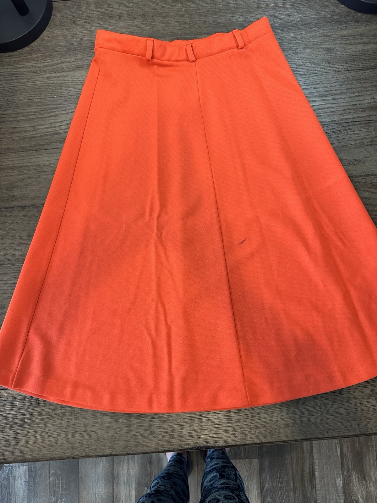 VINTAGE WOMEN’S Orange A-LINE MIDI SKIRT – QUEEN CASUALS – SIZE 9/10