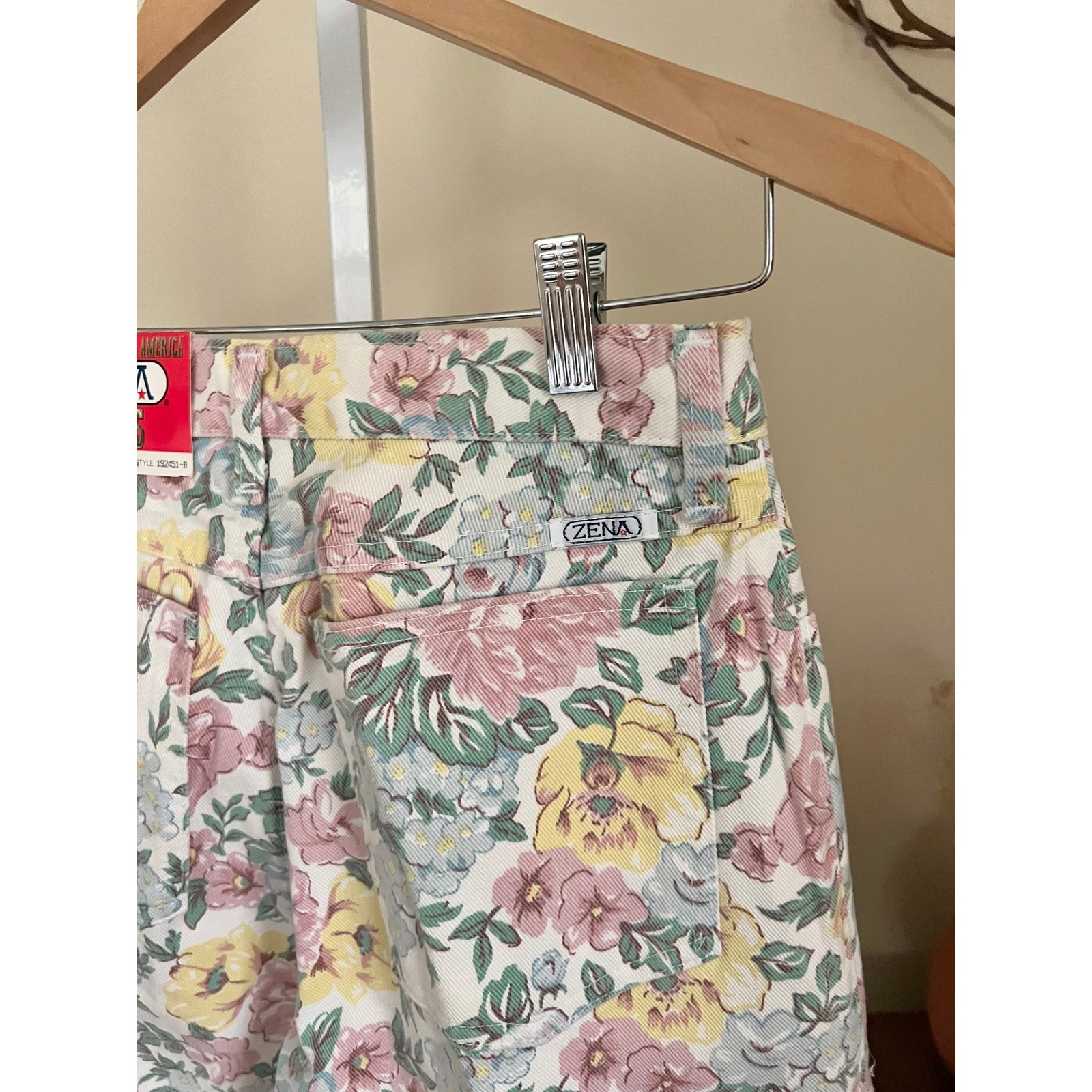 Vintage Deadstock Zena Floral Denim Mom Jeans