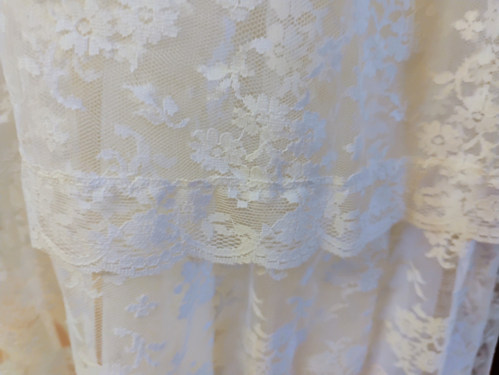 VTG 70’s „Pronuptia Paris” White Lace Prairie Dress/Gown 38 or 8 or Today’s 6