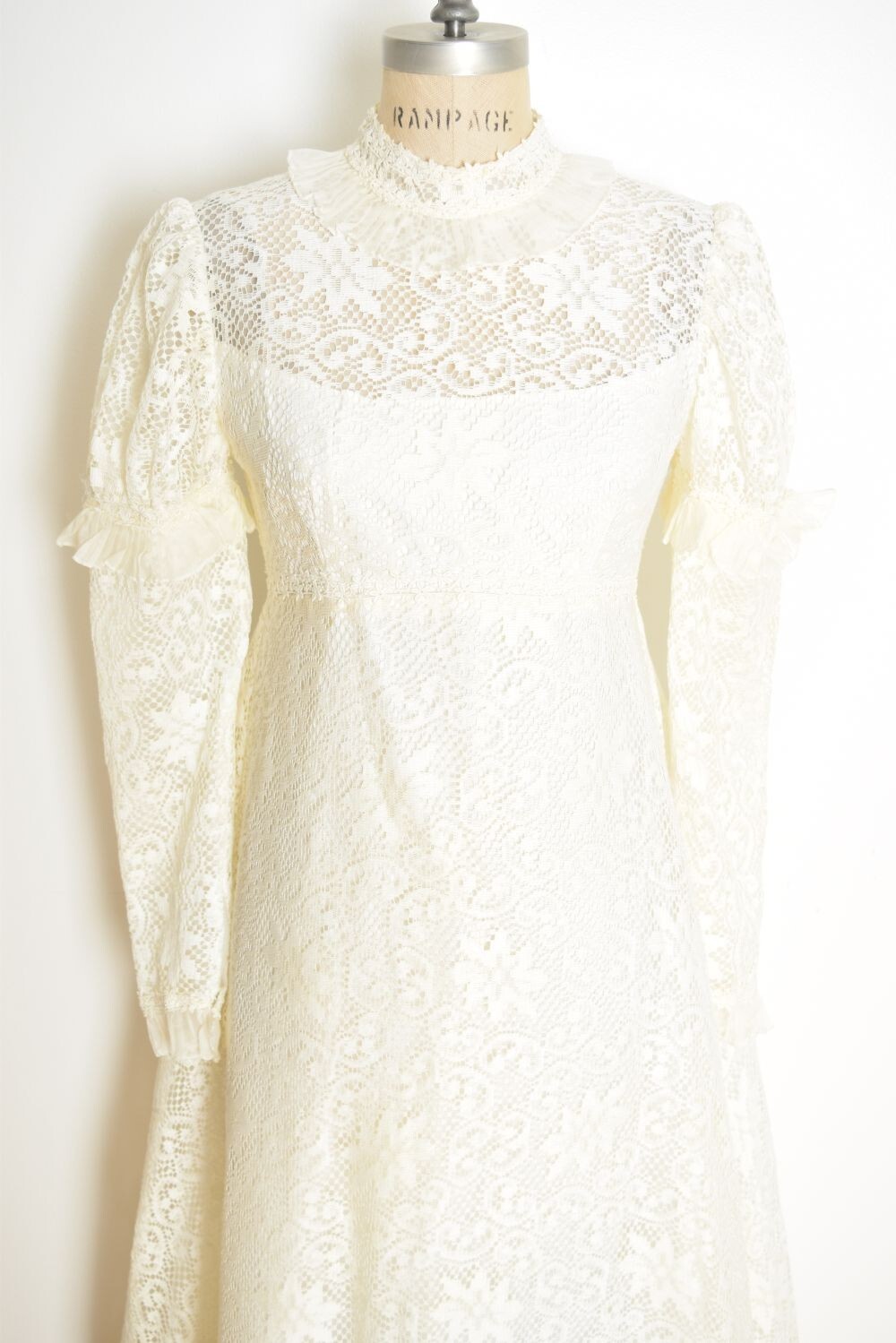 vintage 60s wedding dress cream crochet lace regency juliet gown puff sleeve S