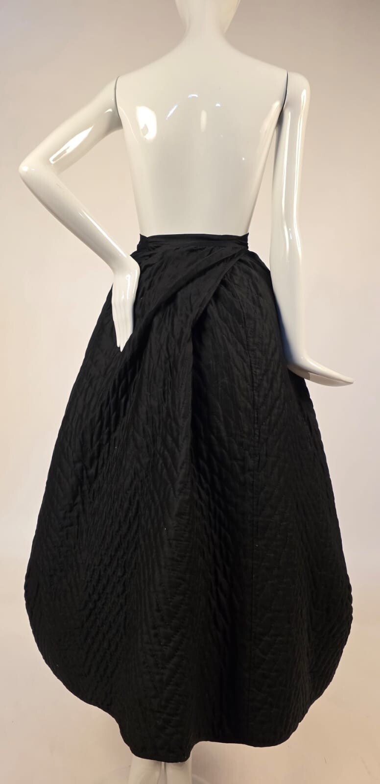 VICTORIAN 19TH C HAND QUILTED POLISHED COTTON PETTICOAT