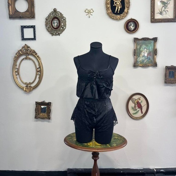 Vintage Escanté Black Satin Lace Set – Size Small