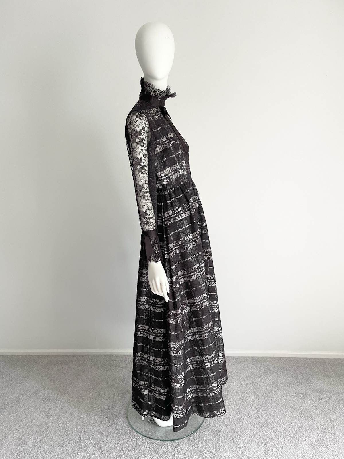 Geoffrey Beene Fall 1972 Vintage Brown Purple Lace Taffeta Maxi Gown Ruffle