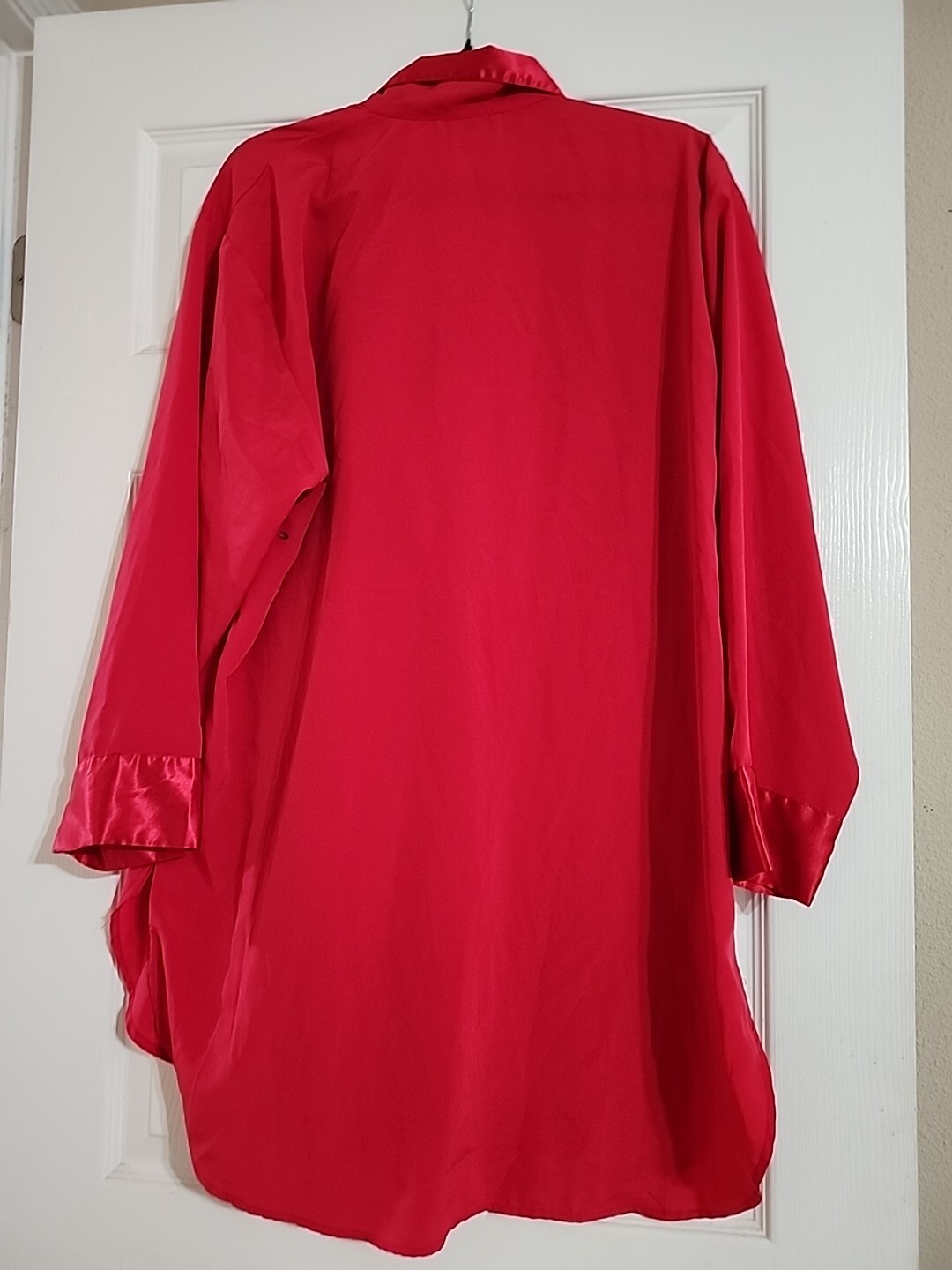 Victoria’s Secret Gold Label Double Breasted Nighty Robe Medium Red w/Satin