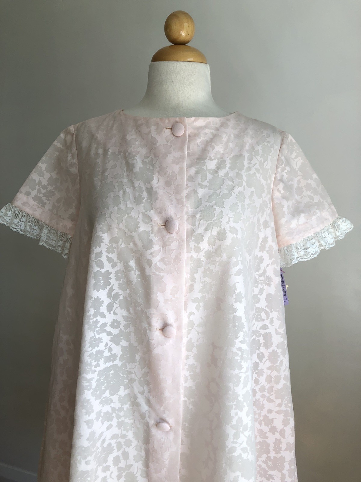 STUNNING VTG NWT EYEFUL By The “Flaums” Pink & White Lace Housedress Nightgown S