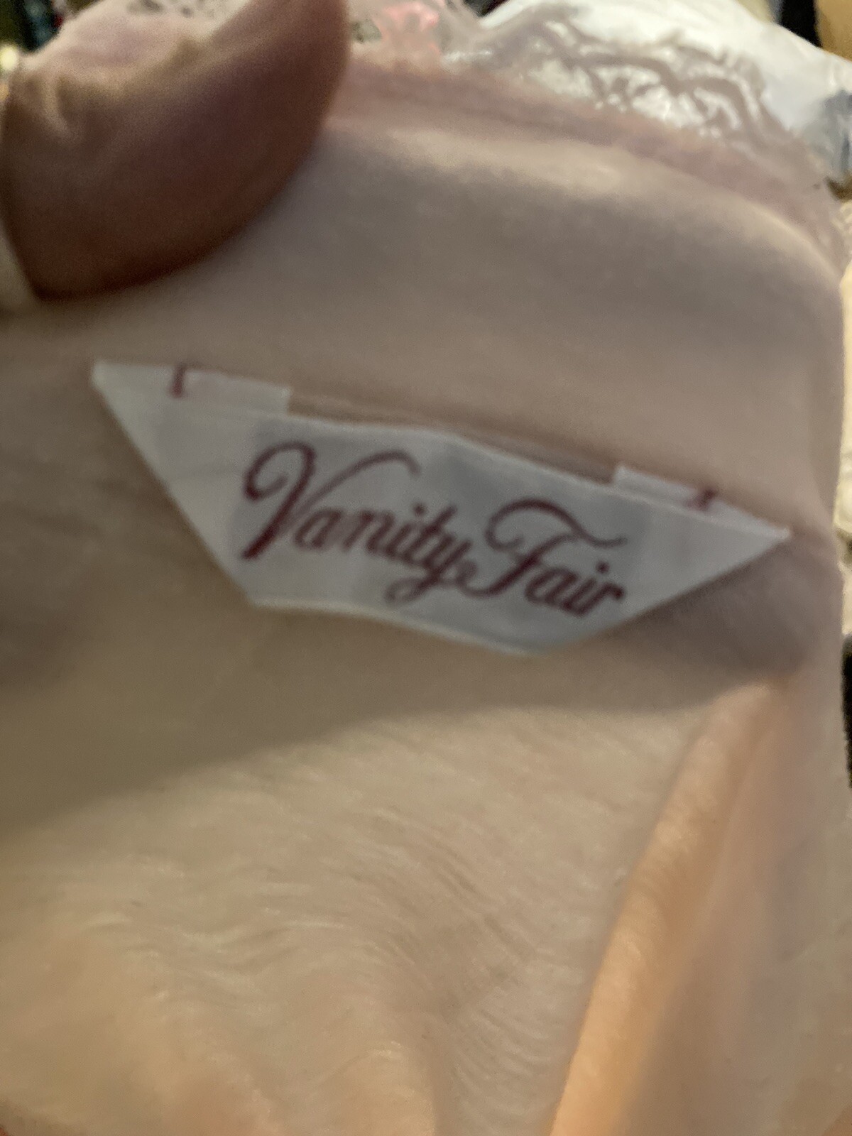Vintage NOS MCM Vanity Fair Pink Daisy Nightgown & Robe Set Sz. Small/Medium
