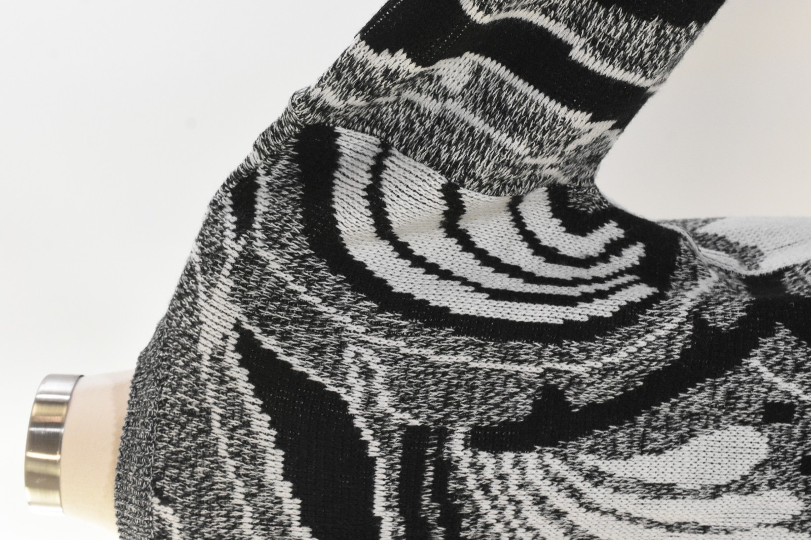 80s Vintage Art Deco Sweater Womens L Relaxed Fit Black White Heather Gray