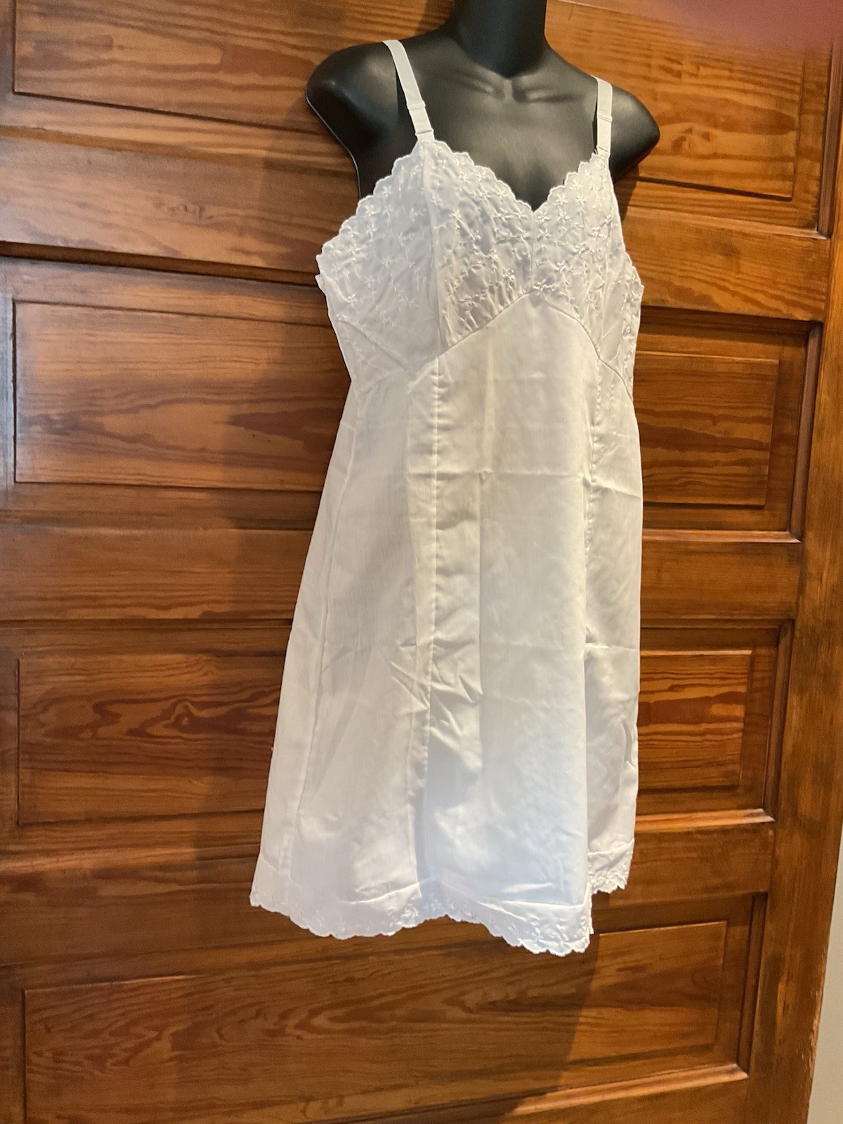 Vintage Loomcraft Lace Embroidered White Full Slip 38