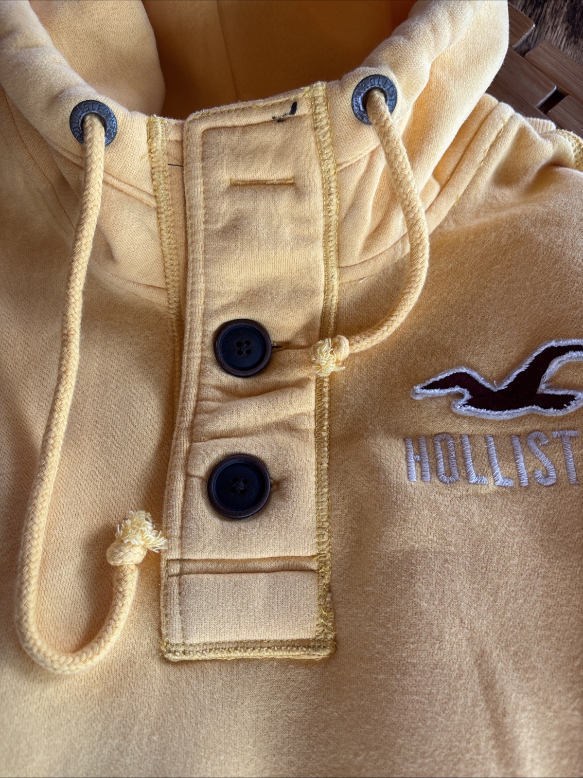 Hollister Hoodie Sweatshirt Men’s Large – Vintage Style