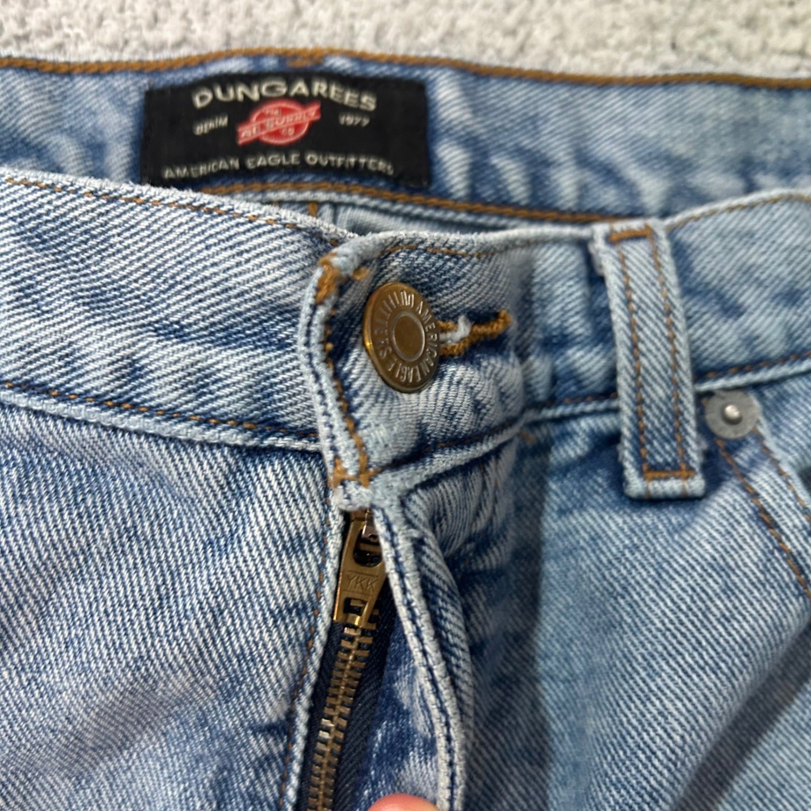 American Eagle Dungarees 1990s Vintage 10 PET Light Wash High Rise Straight Leg