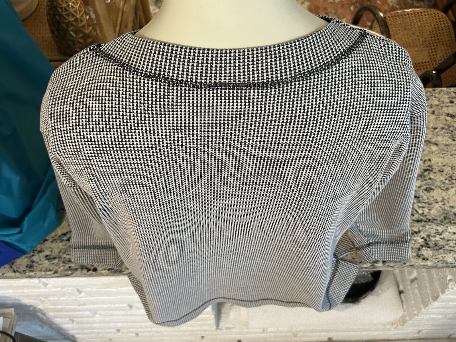 Vintage SML Sport Ltd Women’s Black White Waffle Long Sleeve Top L Thermal Style