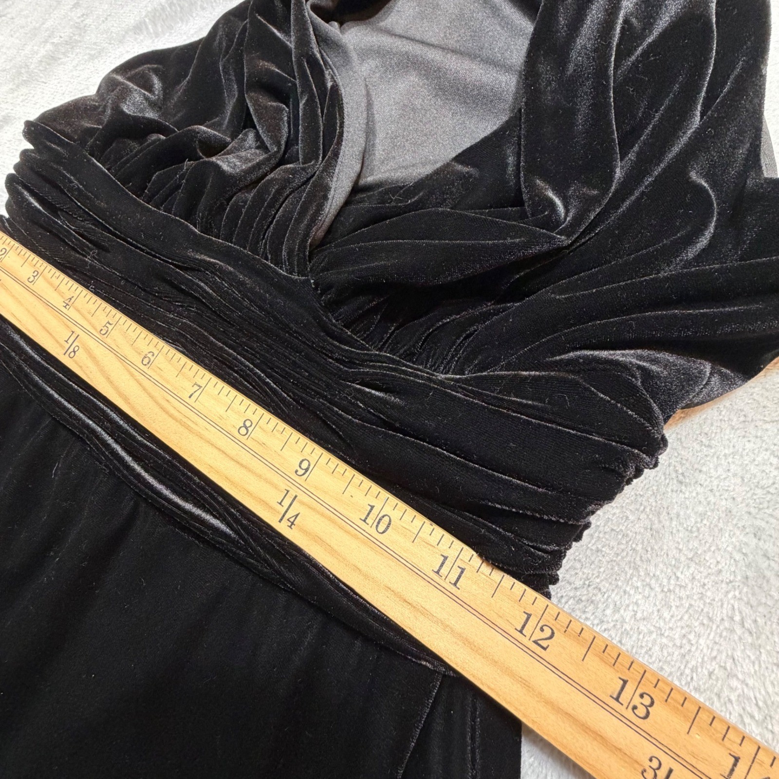 Vintage Evan-Picone Black Velvet Halter Midi Dress Size 6P 90s Cocktail Ruched
