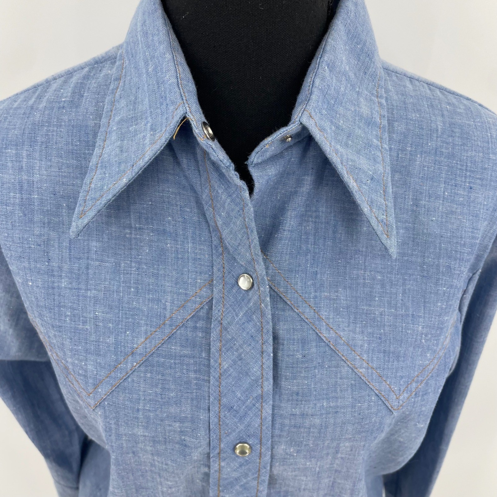 Vtg 70s Levis For Gals Western Shirt Looped L Tag Pearl Snaps L 20″ PTP Rare