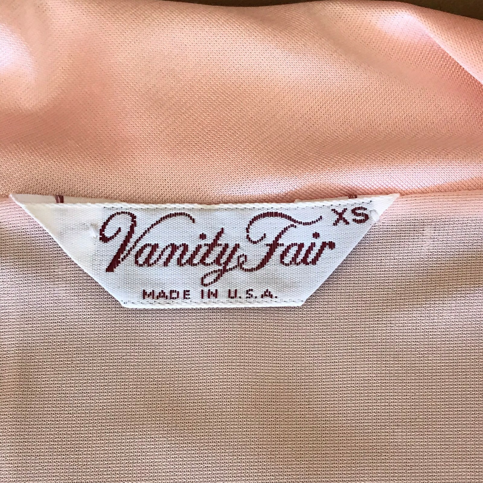 NWT Vintage Vanity Fair Pink Robe Button Up Silky Antron III Anti-Cling XS *Read