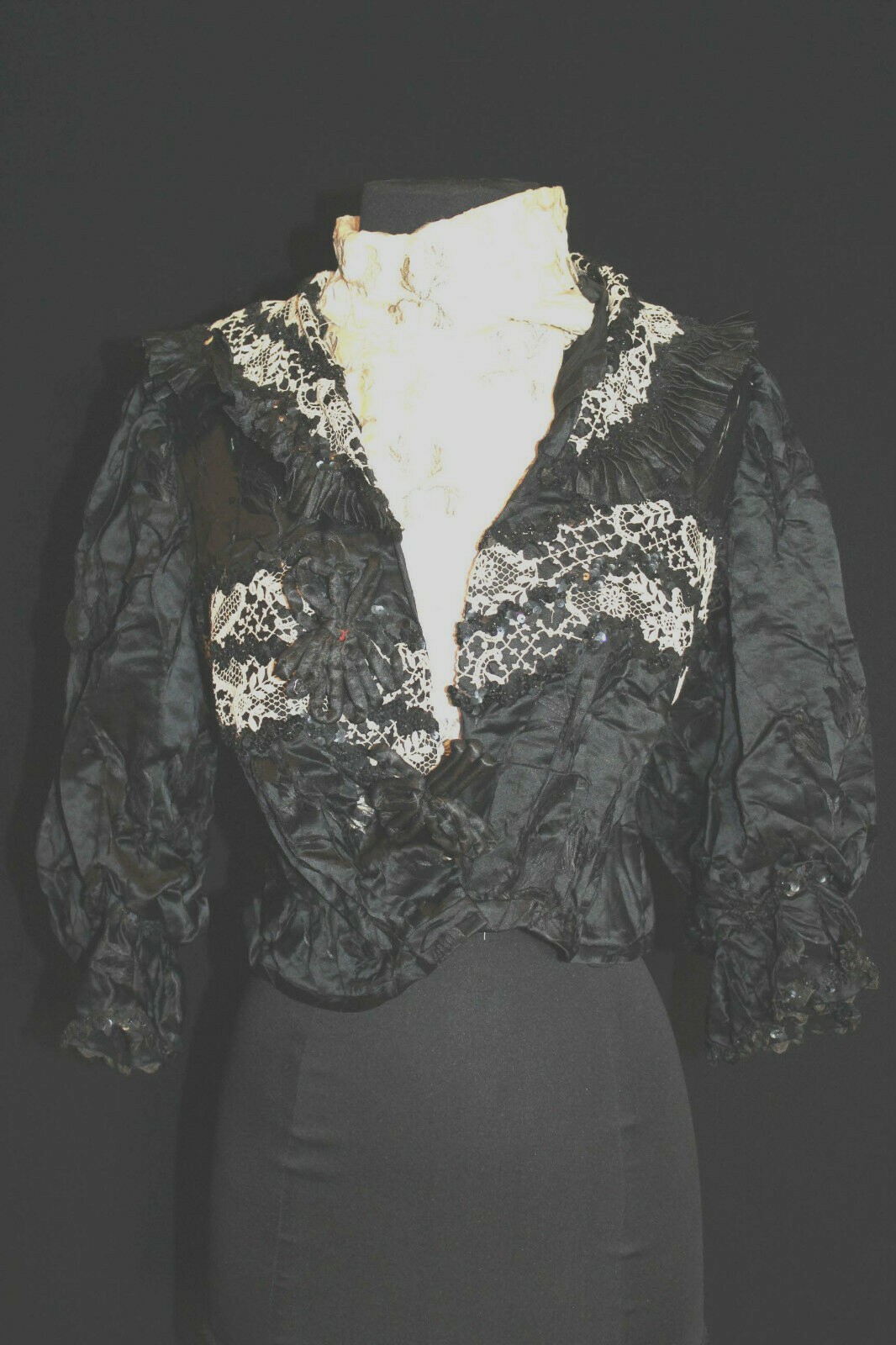 VERY RARE FRENCH VICTORIAN 1800’S DESIGNER LABEL BODICE FOR STUDY