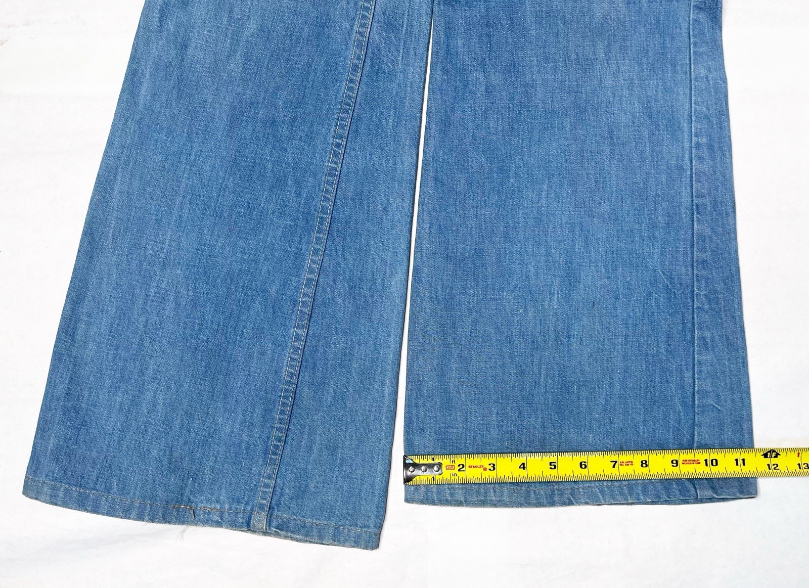 【RARE】Vintage 1978 Levi’s ✤ Fresh Produce Bell Bottom Orange Tab Jeans Fit 27×32