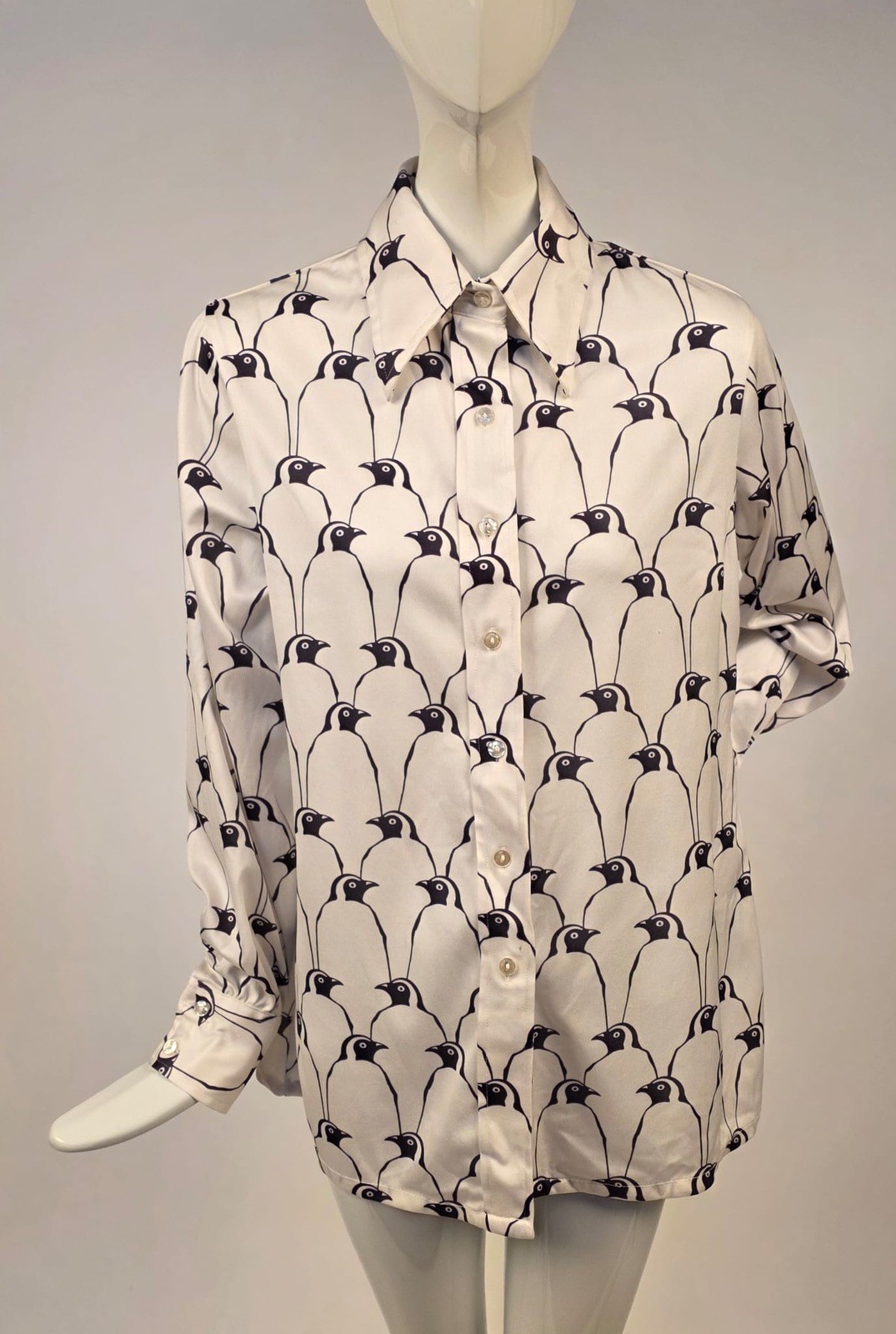 VINTAGE 1970’S PENGUIN PATTERN WOMEN’S SHIRT 