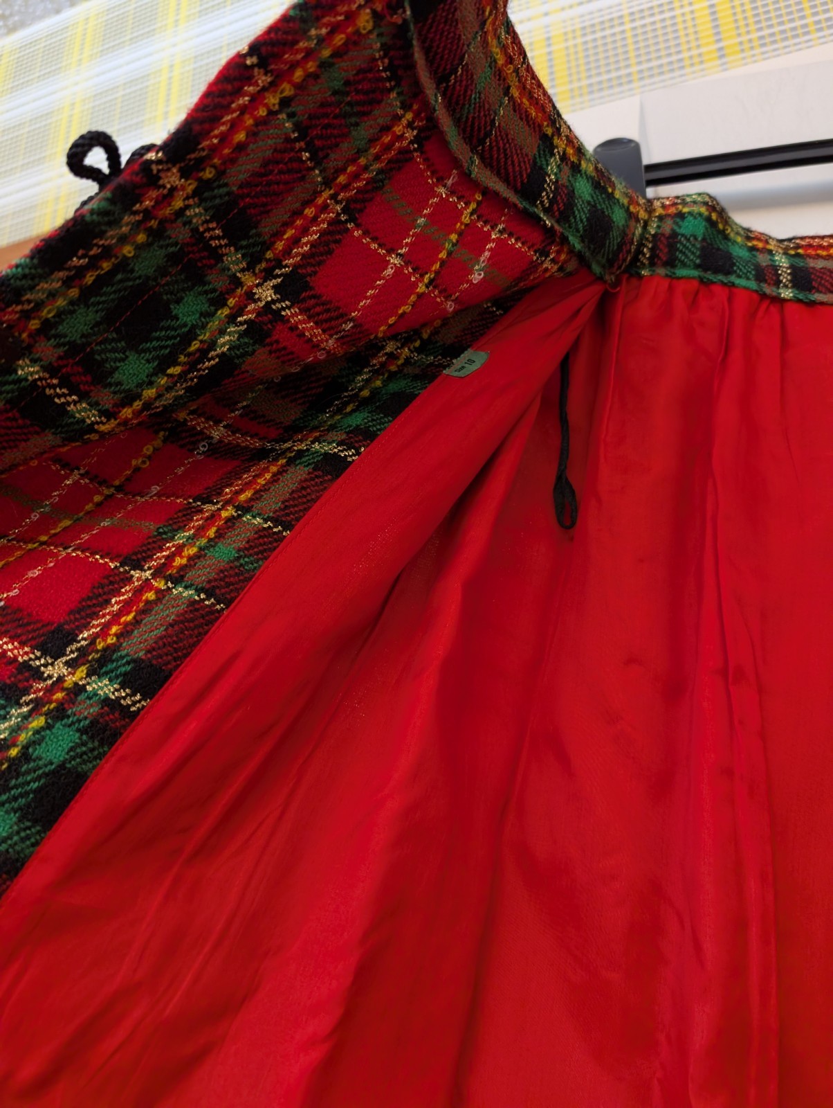 Beautiful Vtg Holiday Malbe Long Sz 10 Plaid Wool Skirt With Gold Thread