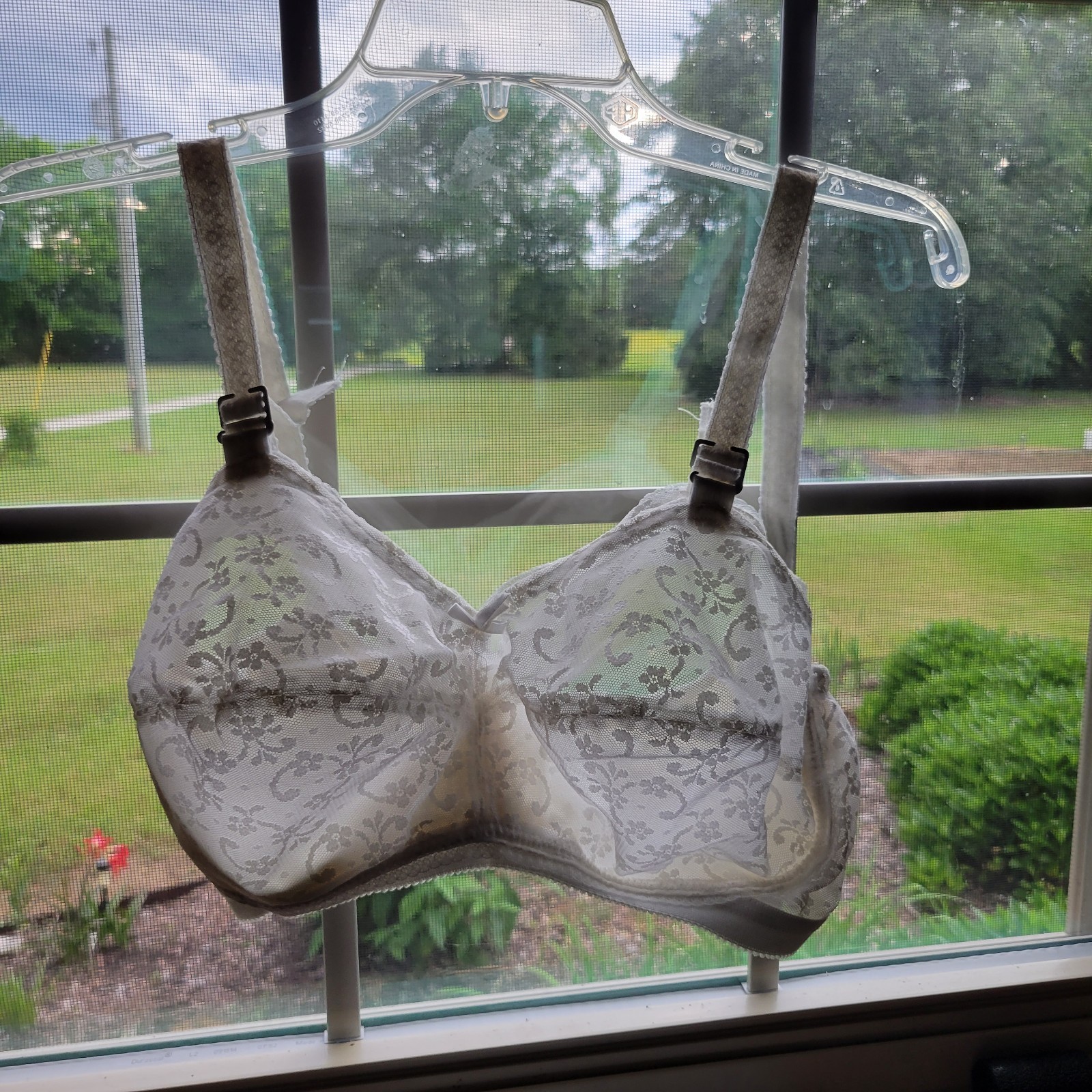 Vintage NORVELL Nursing BRA Size 36FF WHITE LACE Open Cup Bullet Wide Strap 877
