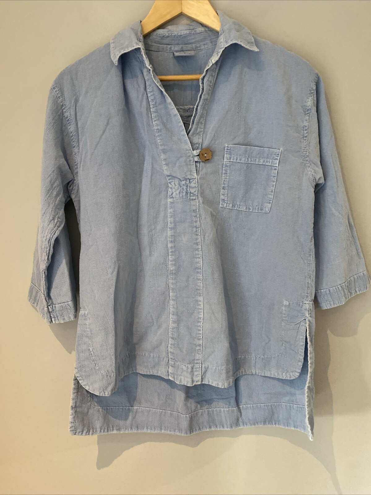 Vtg! Sea Breeze of California Denim Shirt Size S Textured PRESHRUNK Hi-Low Hem