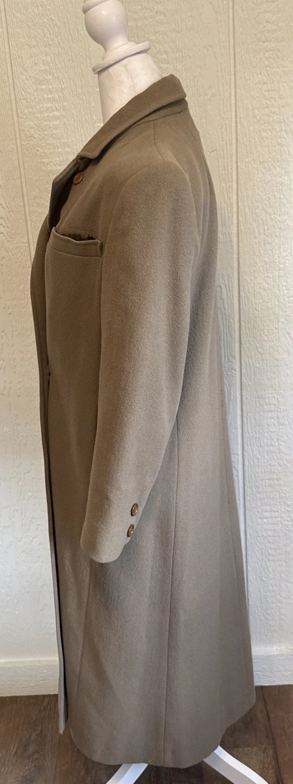 VTG 1960’s Women’s 100% Pure Wool Coat Worumbo Stevens Fabric Camel Sz Small?