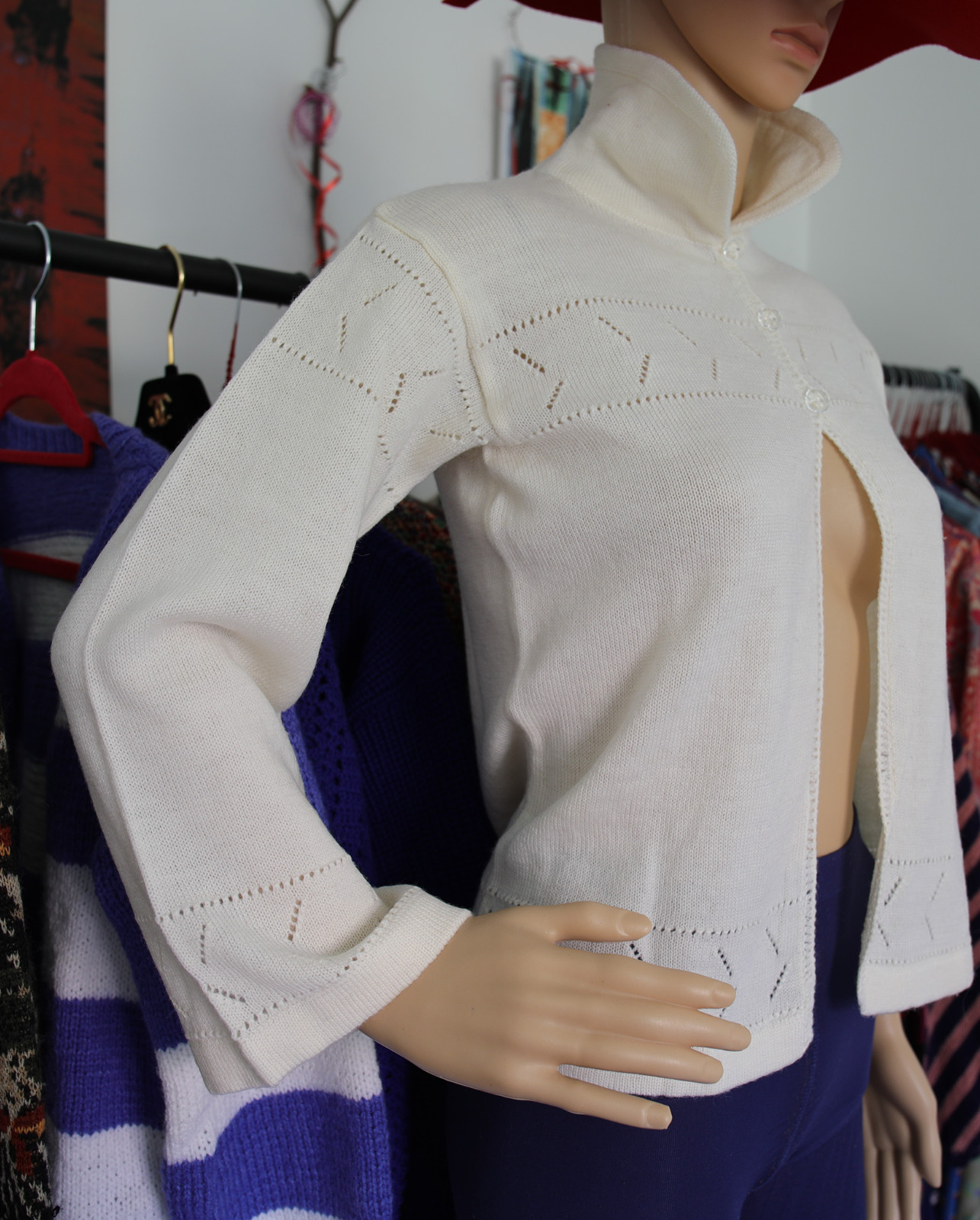 Lightweight short cardigan long sleeves 🌿vintage 70s 80s cardigan