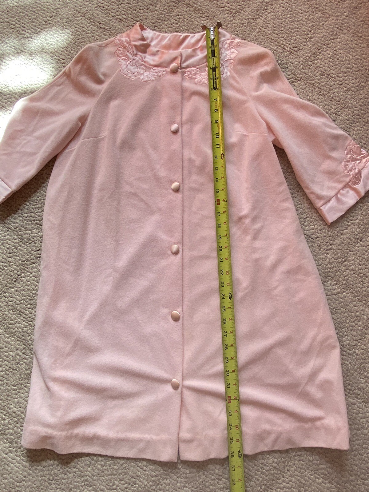 Vintage Gossard Artemis Robe Light Pink with Floral Applique Size 12 Made In USA