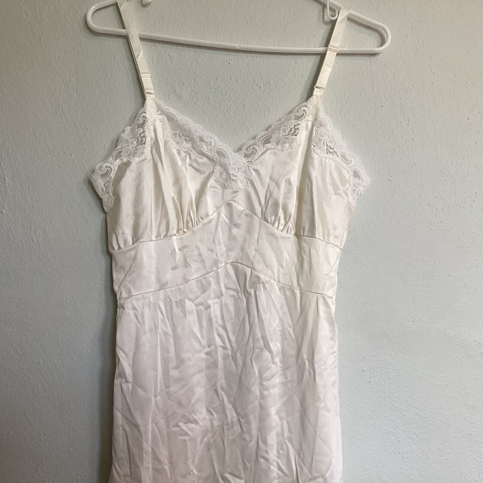 Vintage Lingerie by Vincent Slip Size 36 – Off White Lace Trime Nylon