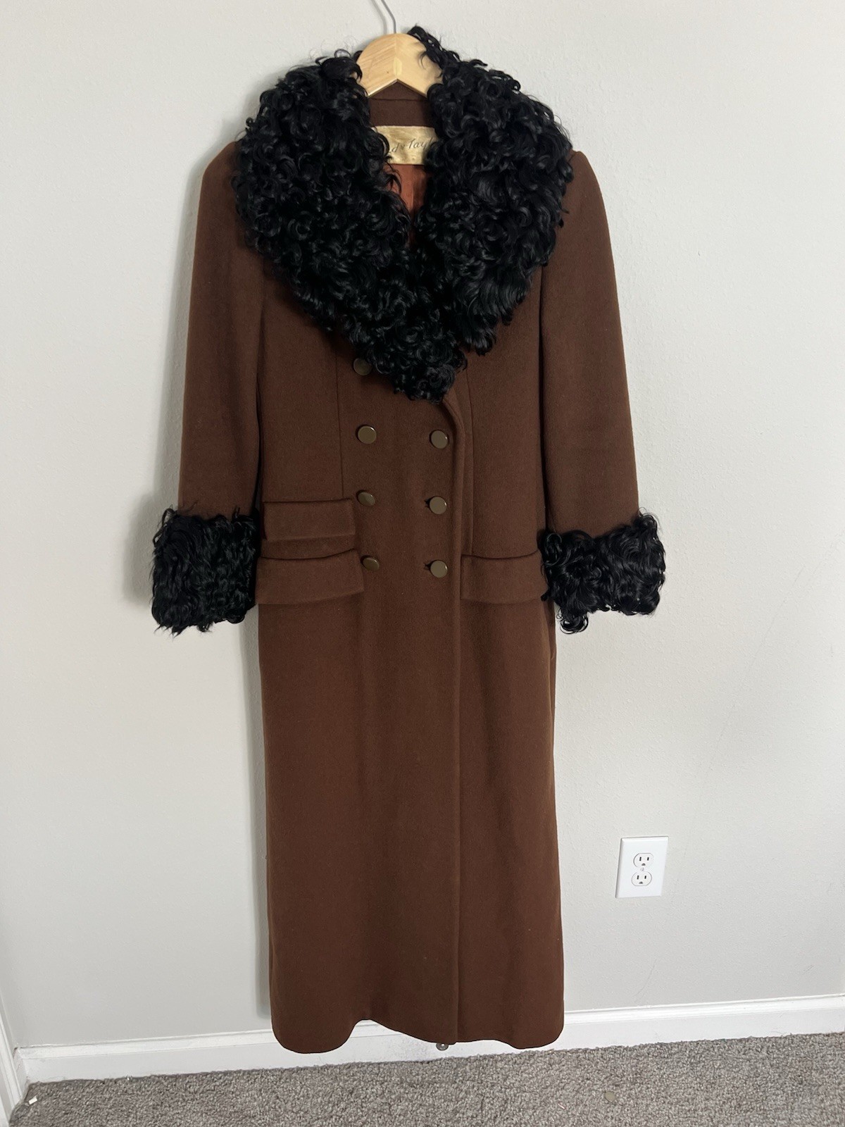 True Vintage 1950s Lord & Taylor Womens Wool Brown Coat Long 32” Chest S/M Fit
