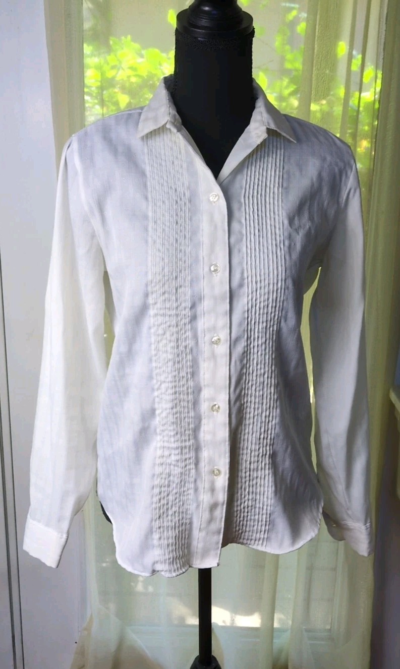 VTG Women’s S/MSears The Fashion Place White Pleated Front Long Sleeve Button Up