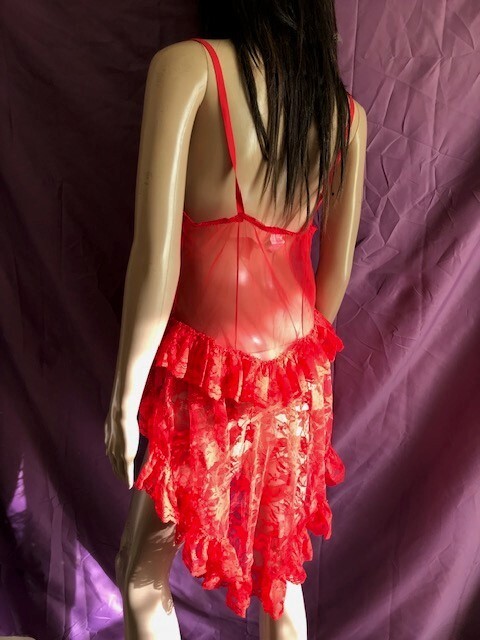 VTG TRES CHIC 60′ LINGERIE RED LACE TRIM SZ L