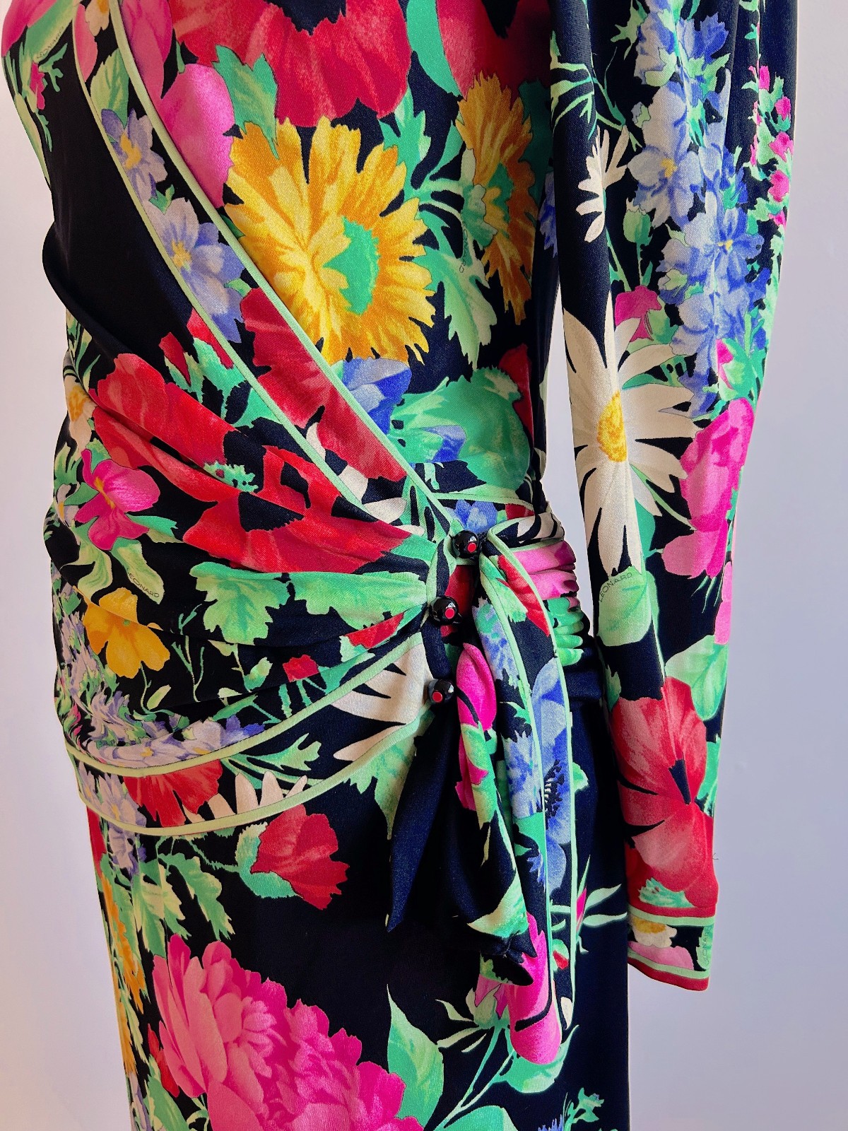 Leonard Paris 1990s Floral Print Jersey Wrap Dress Bergdof Goodman sz 8 France