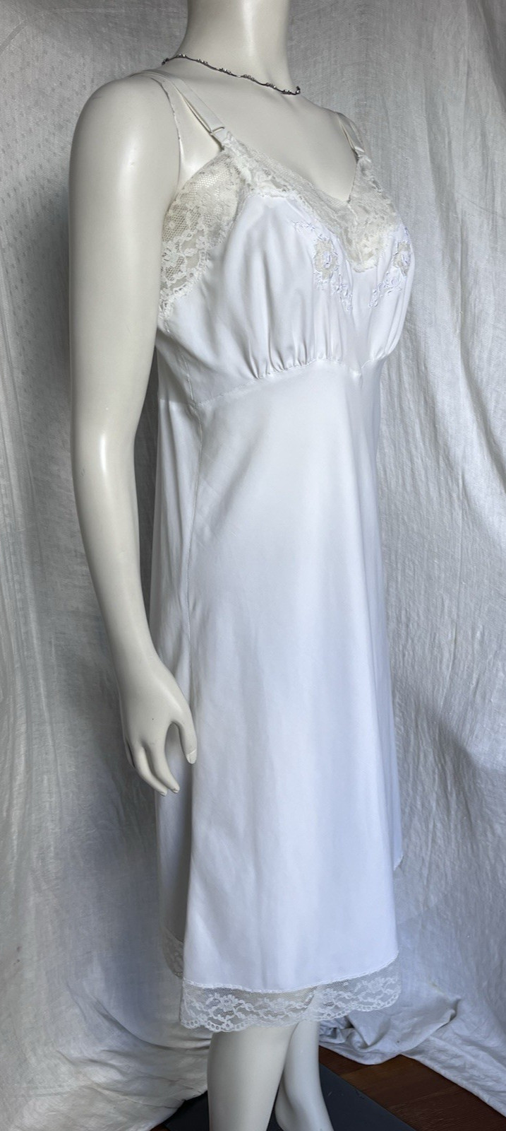 Vintage Slip Dress Gown Lace Floral Embroidery Cream Classic 60s Glamour Size 36