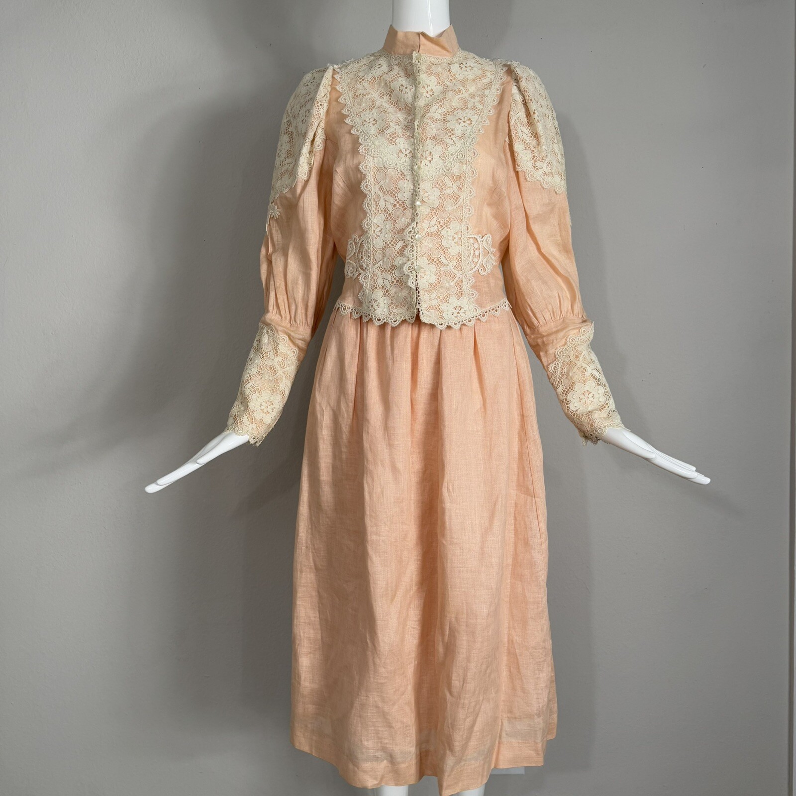Vintage 1980s LORRIE KABALA Victorian 2pc Lace Linen Set, Juliet Sleeves Size 8