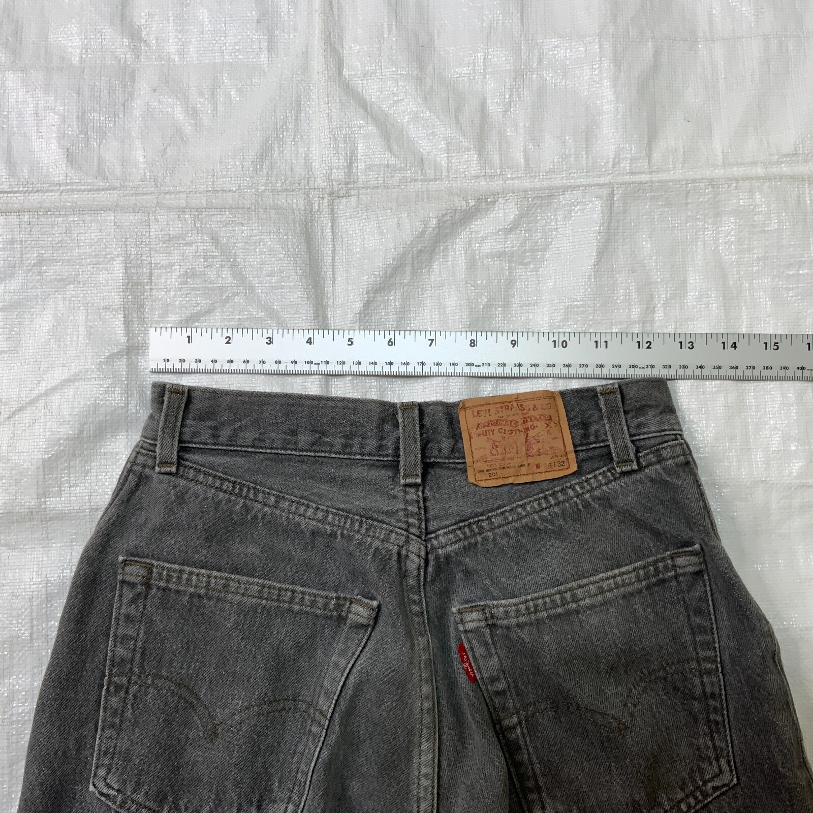 Vintgae LEVI’S 901 Womens Jeans Gray Tag 28×32 Real Size 25×25 Made in France