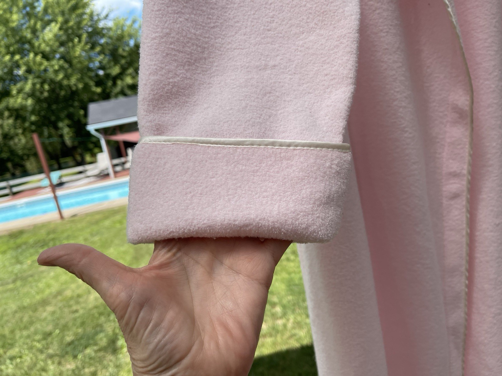 Vintage Delicates Brand Plush Pink Embroidered Soft Plush Robe Size L To XL