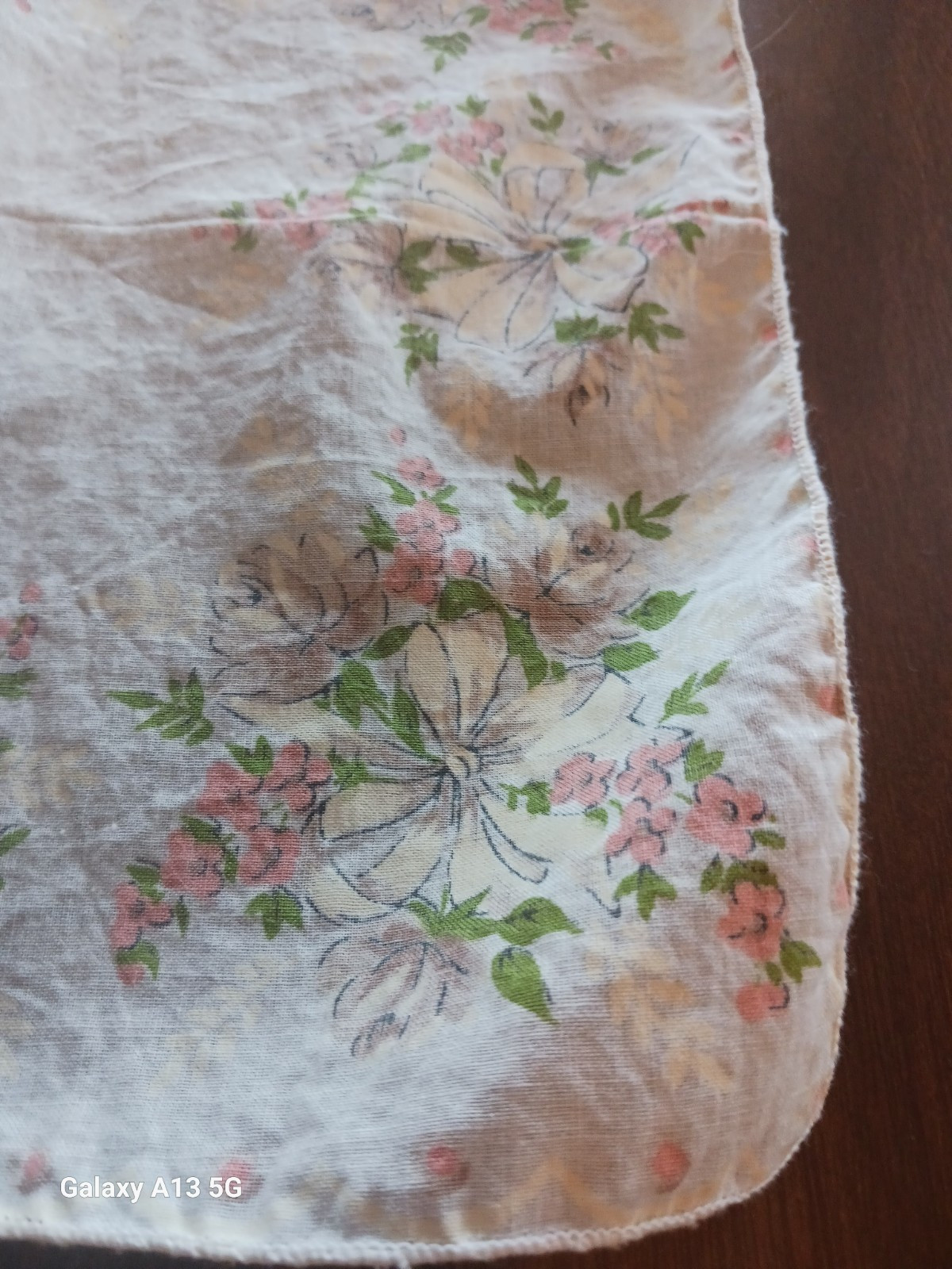 Vintage Womens Pink Flowers With White Ribbon Handkerchief