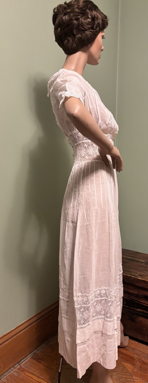 Antique Edwardian White Cotton /Crochet/Lace/ Tea/Day DRESS
